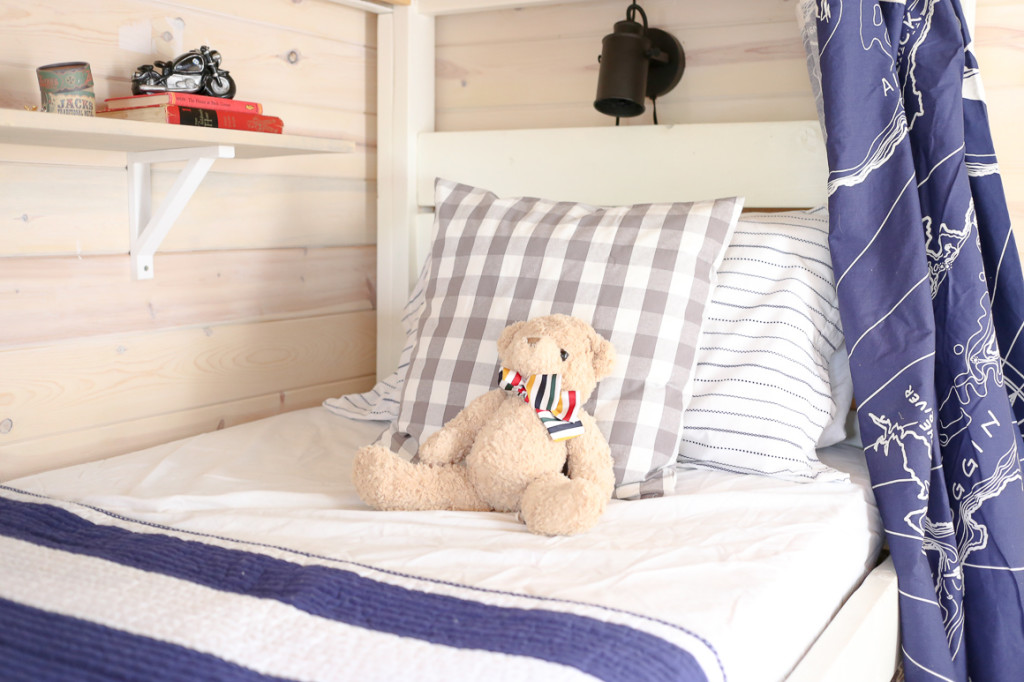 Boys Bedroom Ideas shared space with bunk beds