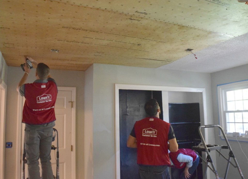 Popcorn Ceiling Makeover and Wood Planks