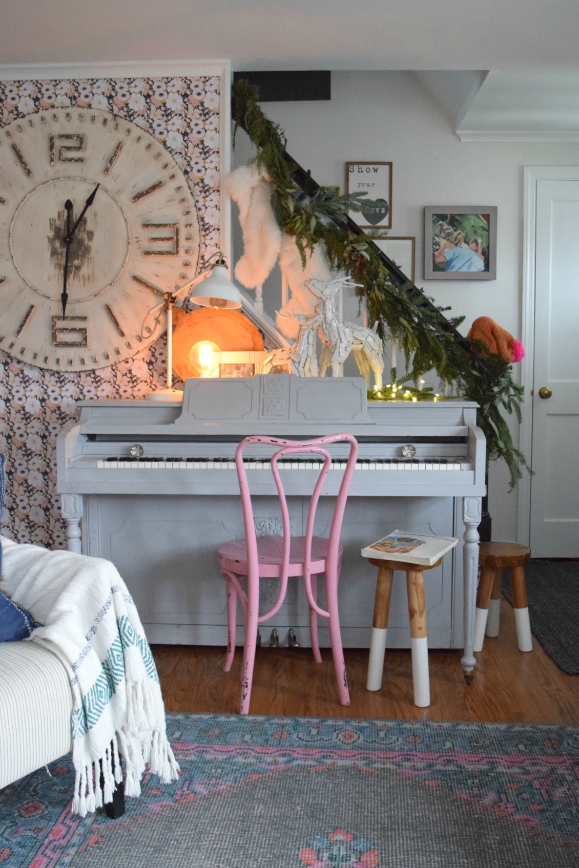 Chalk Painted Piano- DIY- 10 Painted Piano Ideas