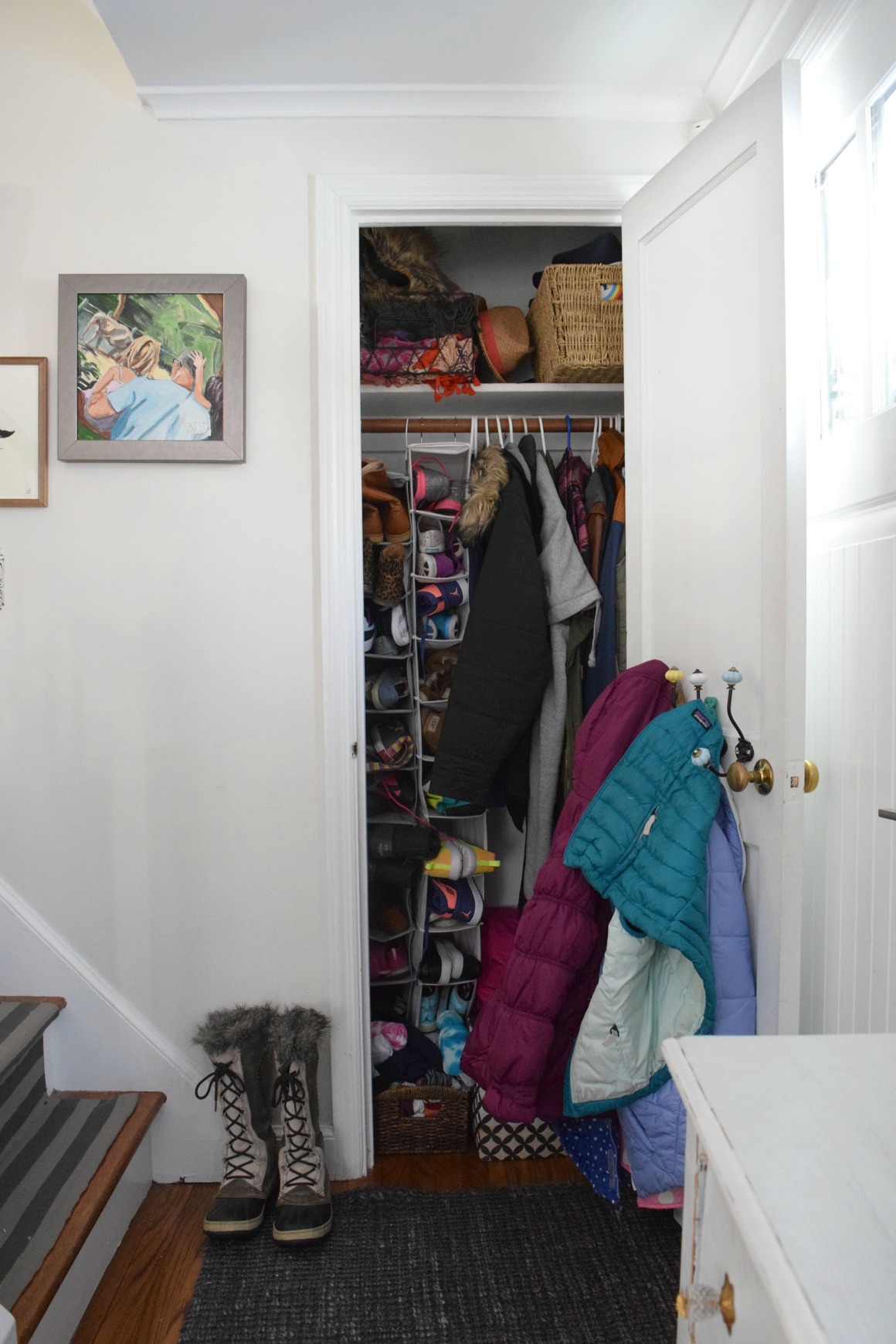 how-to-keep-kids-rooms-clean-and-organized-0067