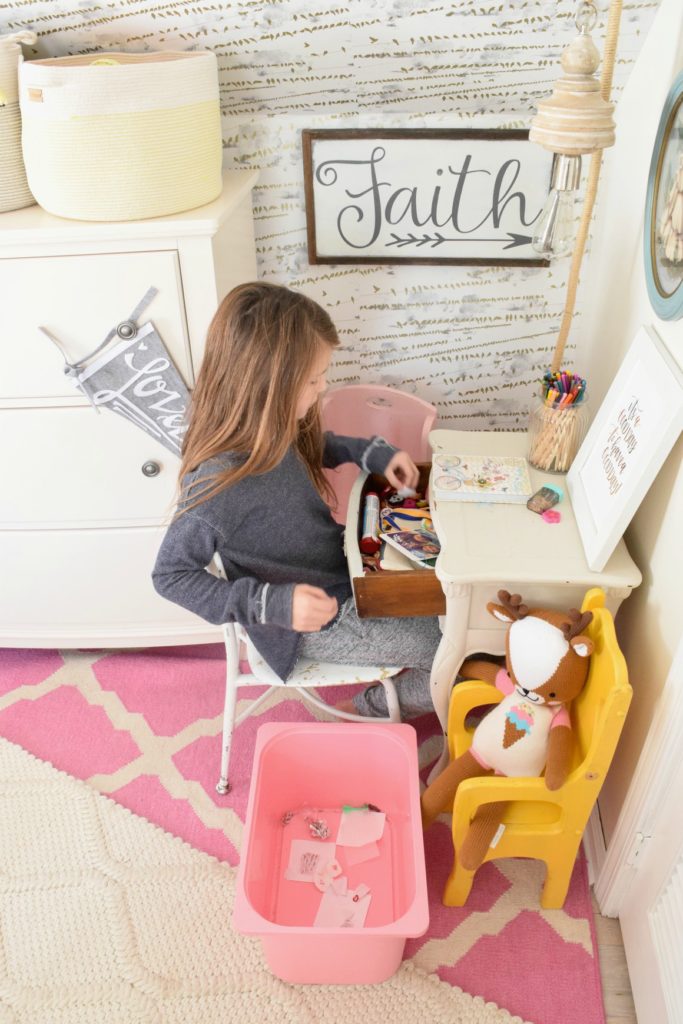 How to keep kids rooms clean and organized