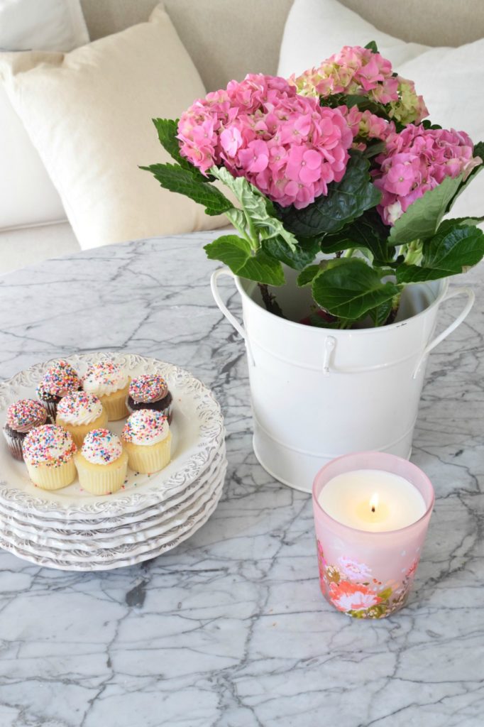 Friday Favorites- Home Tour , Home Decor and Candles