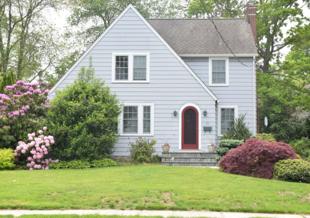 Exterior Paint Colors for Homes- New England Style