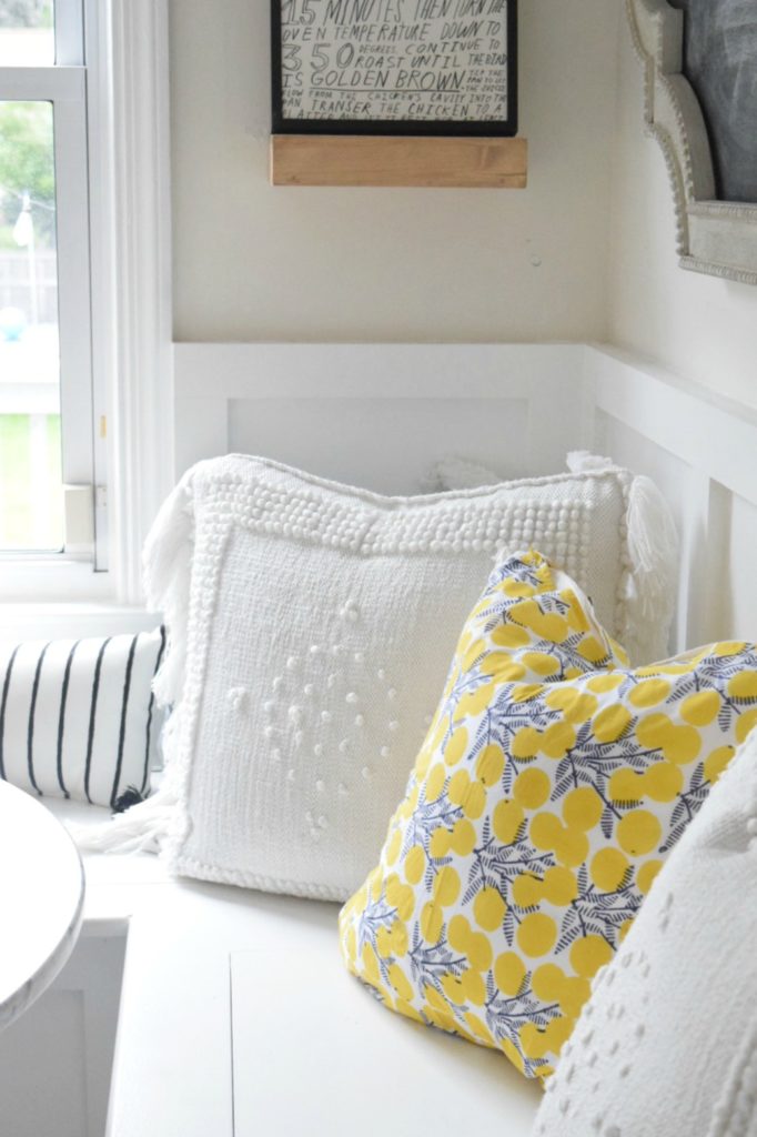 No Sew Pillows- Easy DIY pillows out of napkins