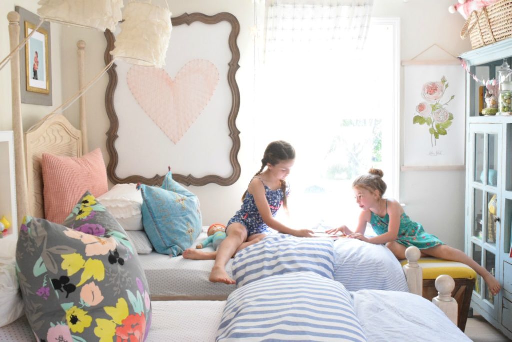 Summer Home Decor- Girls Bedroom- Home Decor Ideas