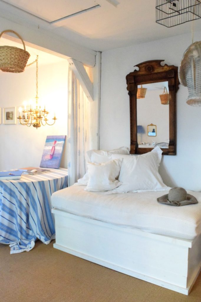 See Inside This Charming Tiny Space