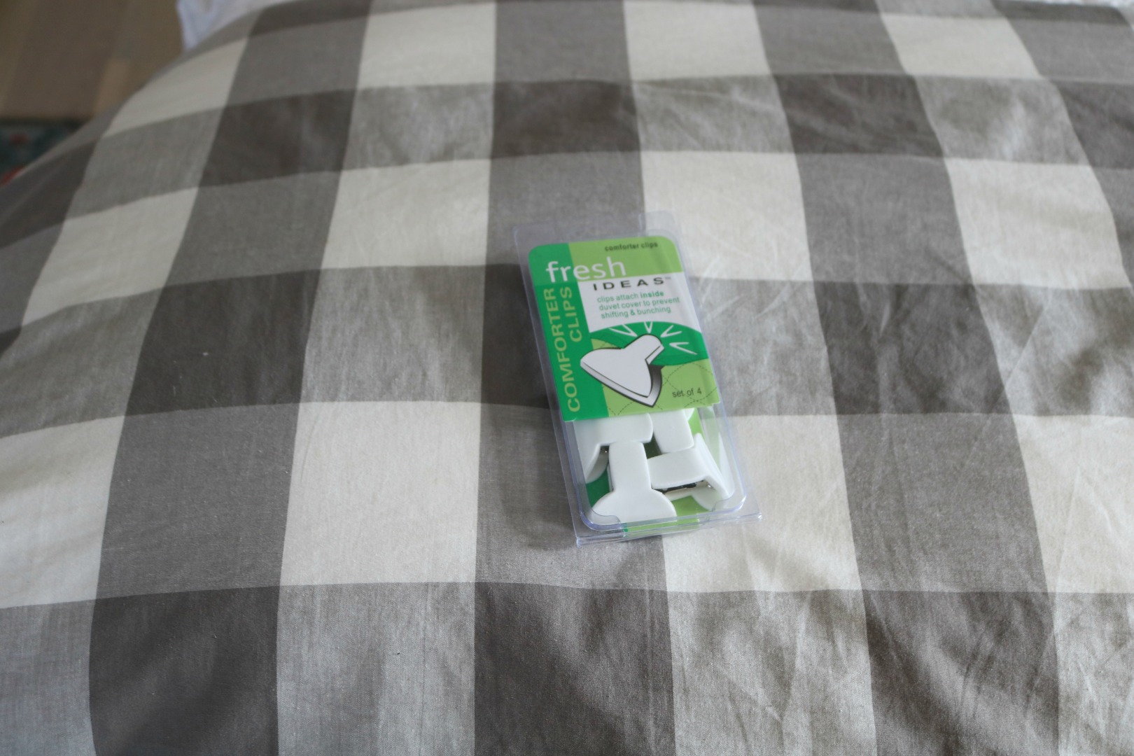 How to Keep a Duvet Insert In Place