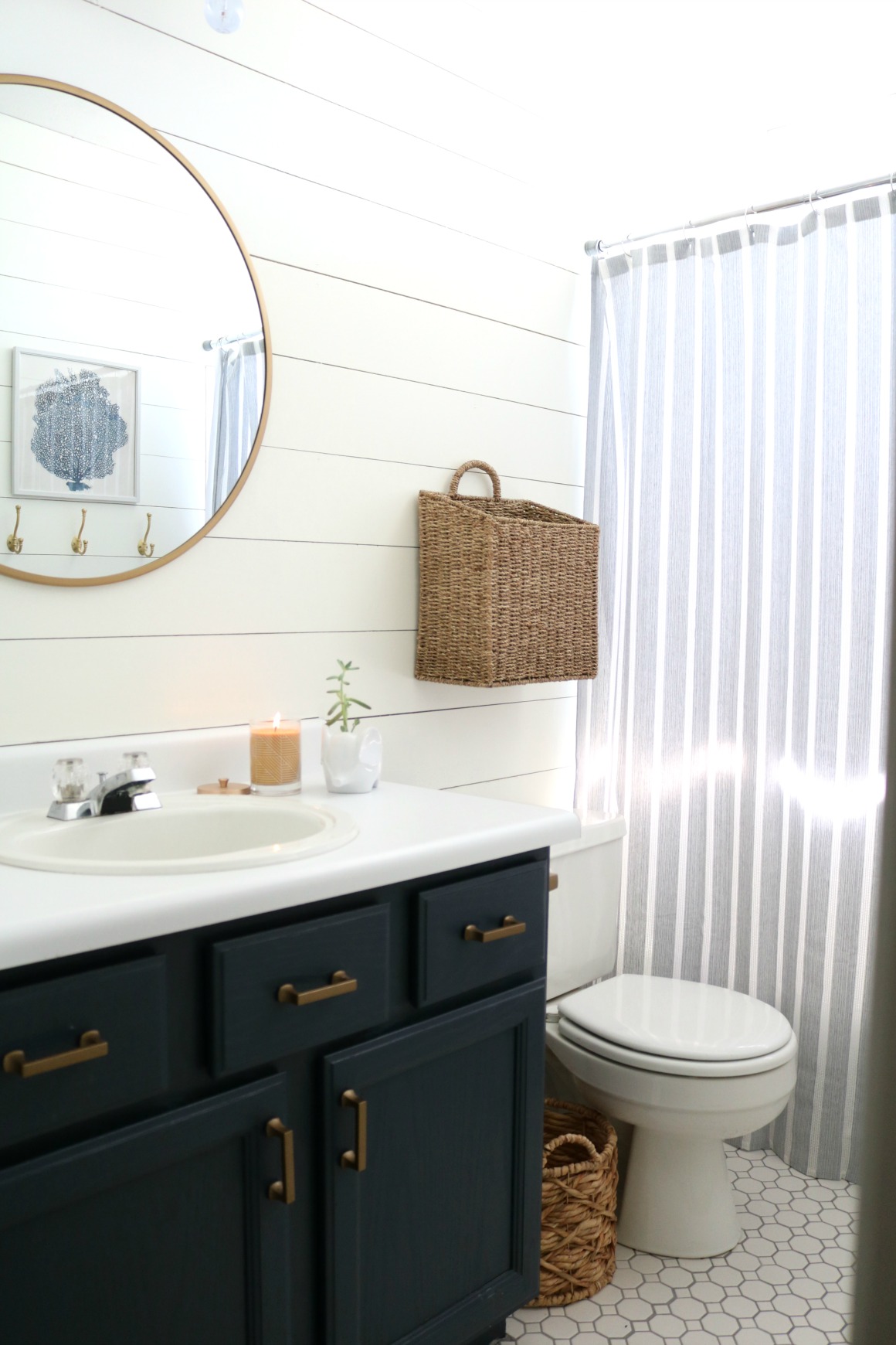 20 Bathroom Makeovers- Before and After