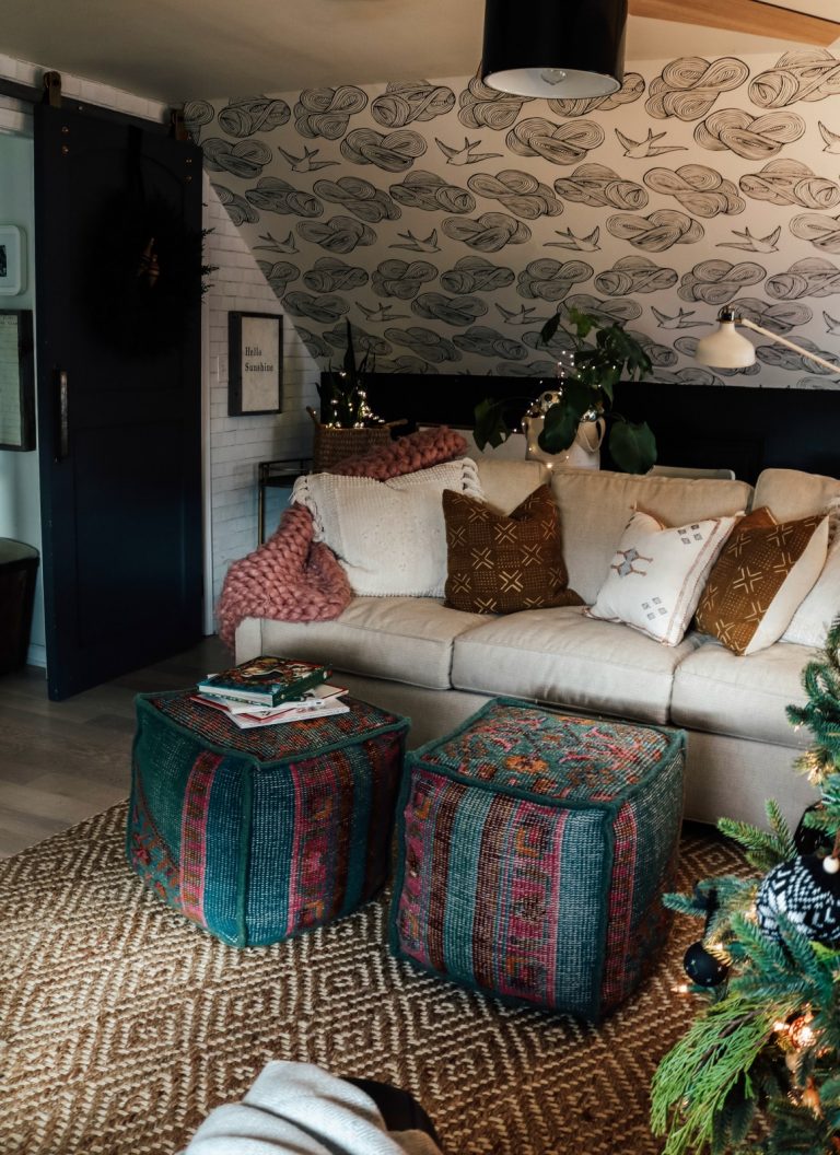 Casual Christmas Decor- Holiday Housewalk Girls Bedroom and Family Room ...