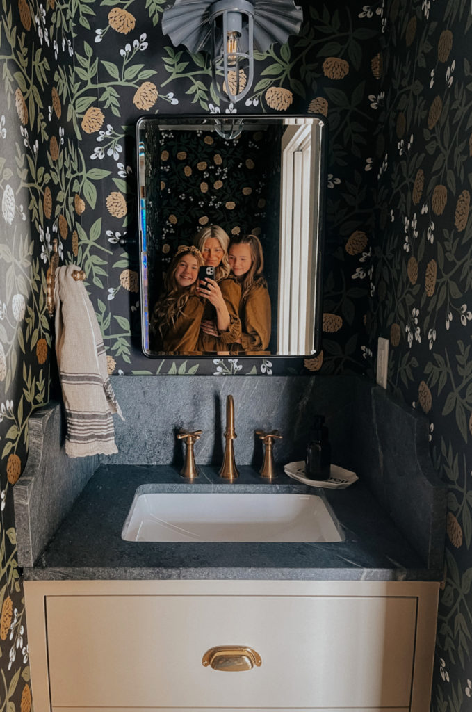 Small wallpaper bathroom
