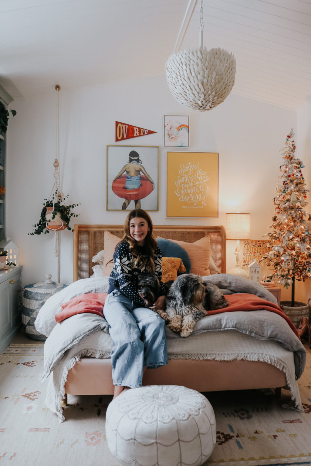 Complete Christmas Home Tour 2022 and Christmas Card Graphic - Nesting ...