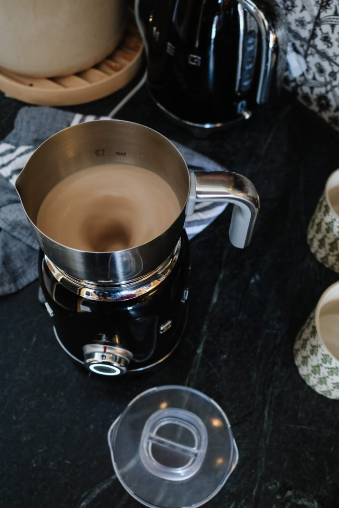 DIY Luxury Drinks: The Bialetti Hot Chocolate Maker Creates Delicious Cocoa  Drinks