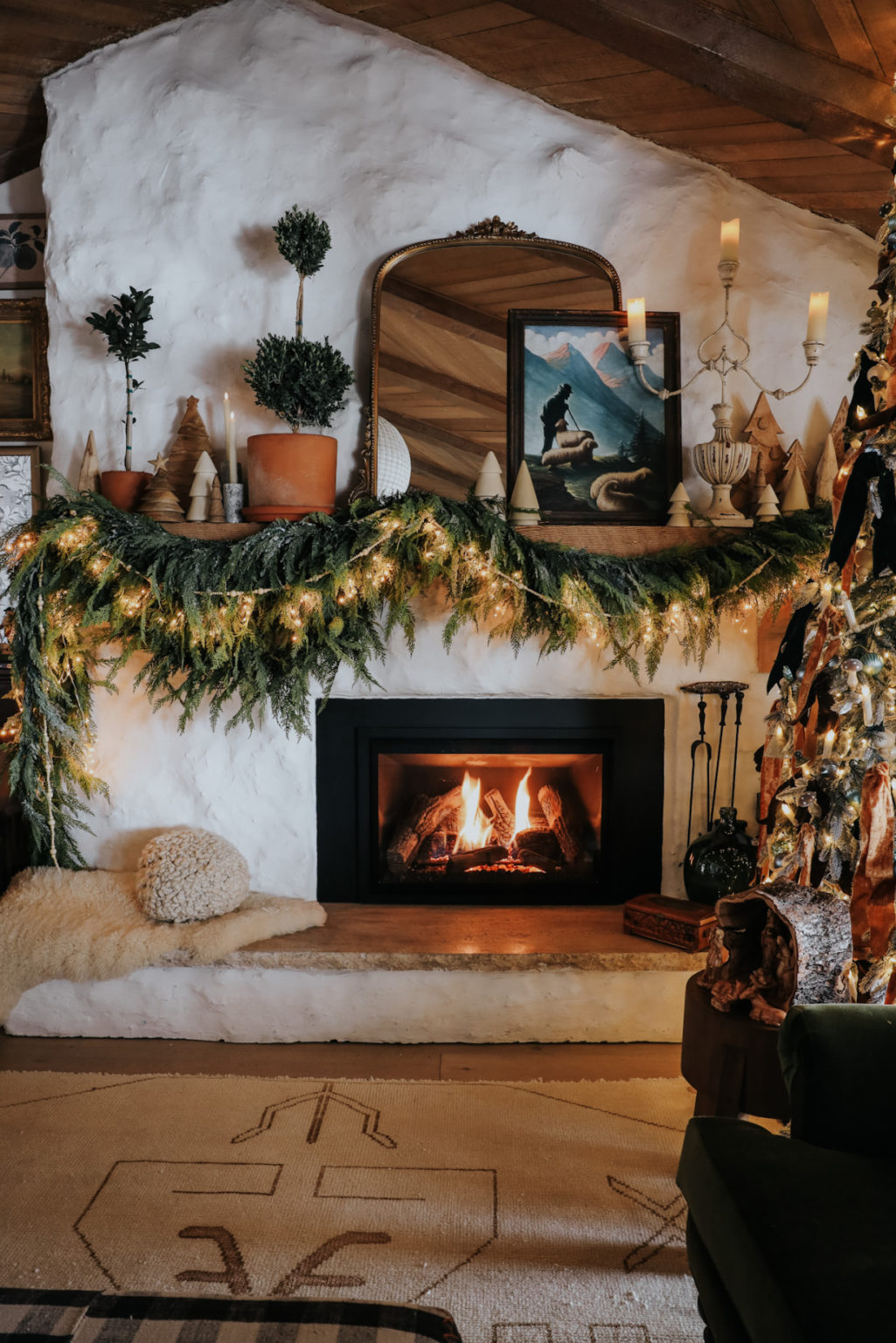 Family Room Christmas 2023 - Nesting With Grace