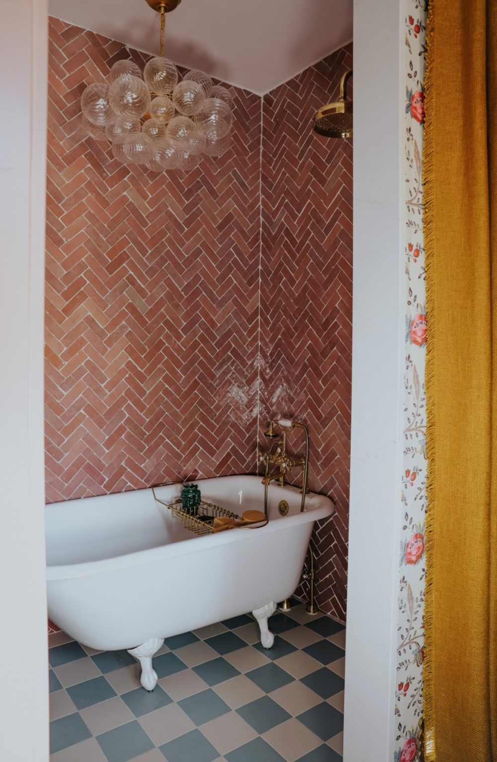 Ella and Lola Shared Bathroom- Jill and Jill Bathroom - Nesting With Grace