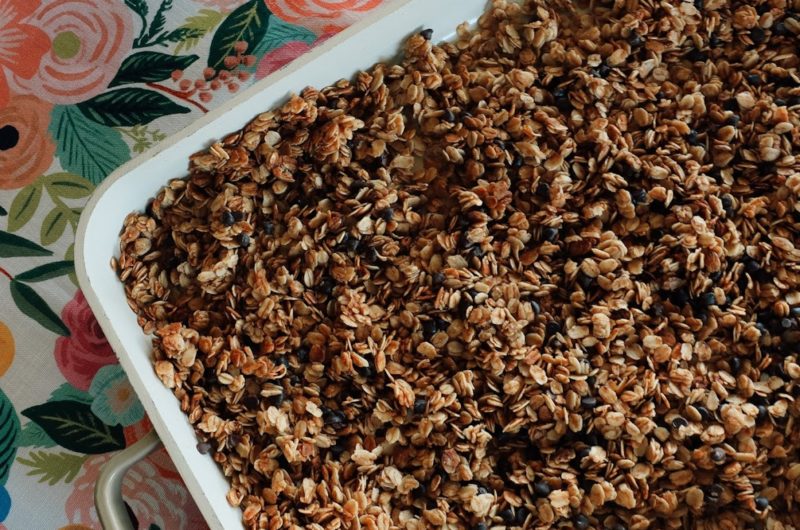 Homemade Chocolate Chip Granola Recipe